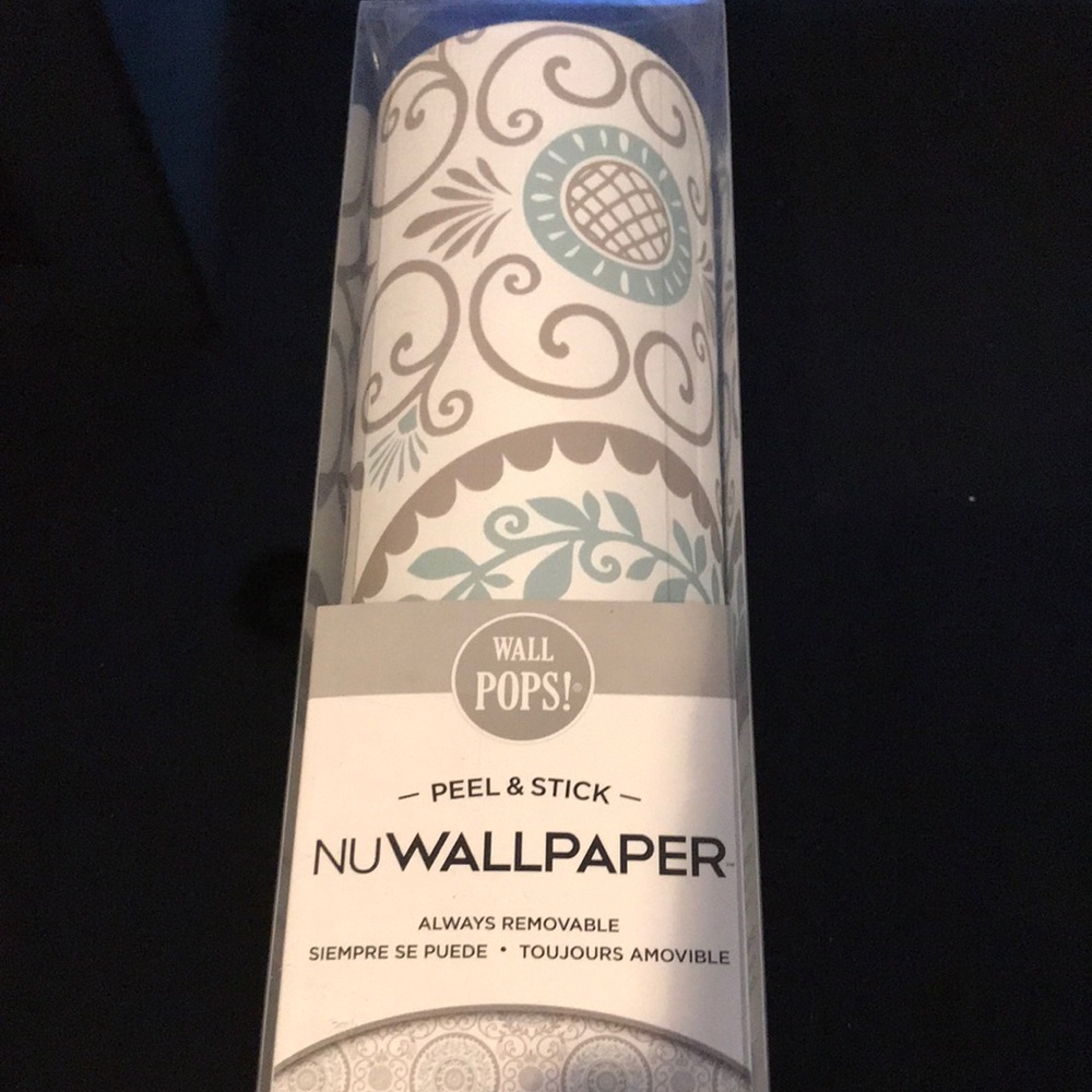 NEW Peel and Stick Wall Pops NUWALLPAPER Always Removable Mirabel Meda…